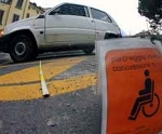 L’ingresso delle Poste non si apre: disabile finisce in ospedale
