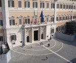 Sociale, ecco come saranno ripartiti i 900 milioni di euro