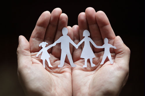 POVERTA’ ED ESCLUSIONE SOCIALE: IN ABRUZZO 4 MILIONI DI EURO PER ”CARE FAMILY”