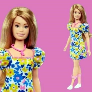 La Barbie con la sindrome di Down per “contrastare lo stigma sociale attraverso il gioco”